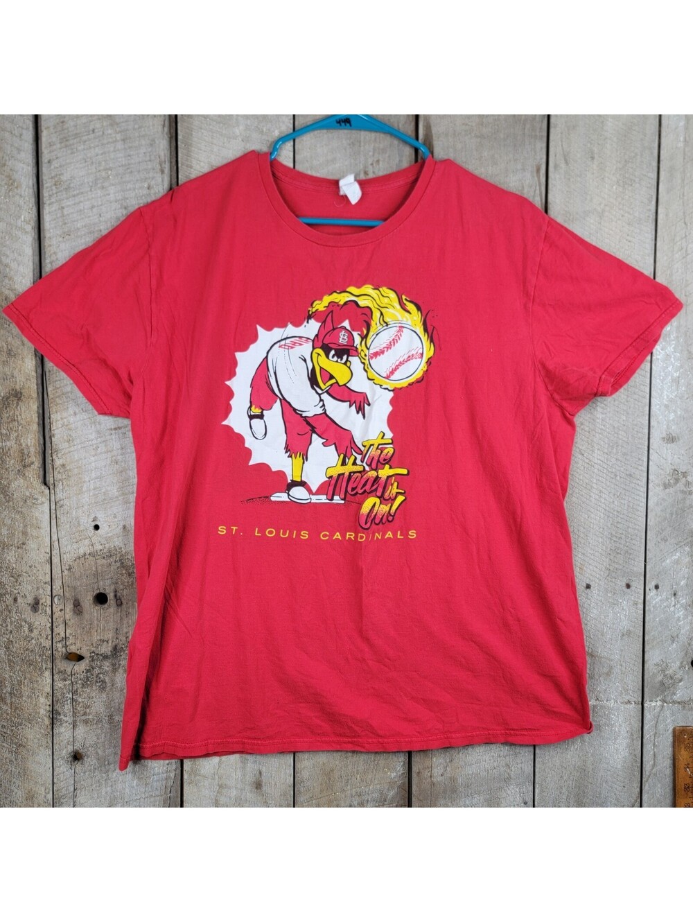 Vtg St. Louis Cardinals MLB Shirt Mens XL Heat Is On Fred Bird Pitcher 90s Red